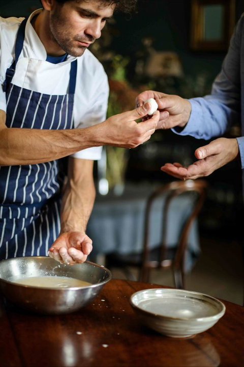 The Grande Hotel And Restaurant - Accommodation Burleigh 5
