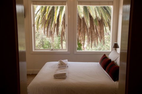 The Grande Hotel And Restaurant - Accommodation Burleigh 9