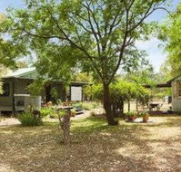 Red Tractor Retreat - Accommodation Burleigh