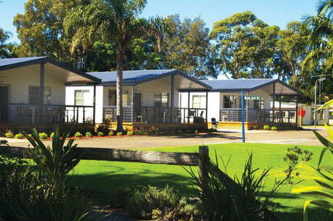 Smuggler's Cove Holiday Village - Accommodation Burleigh 1