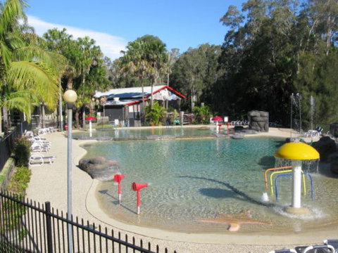 Smuggler's Cove Holiday Village - Accommodation Burleigh 5
