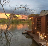 Bill's Boathouse - Accommodation Burleigh