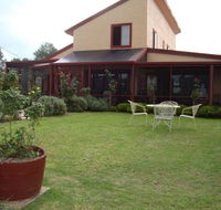 Nightingale Wines Luxury Villas - Accommodation Burleigh