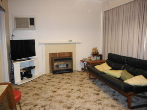 Sea Crest - Accommodation Burleigh 2
