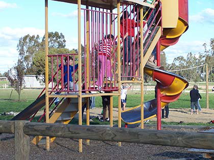 Billabong Ranch - Accommodation Burleigh 2