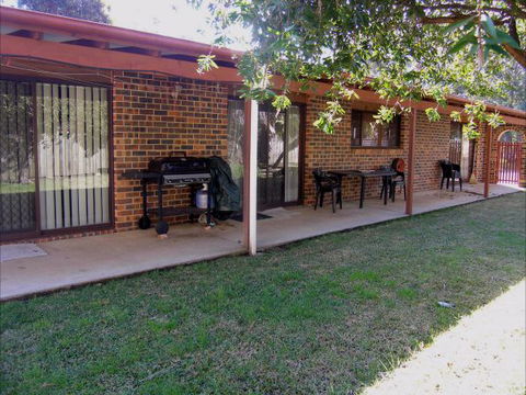 The Happy Shack At Callala Bay - Accommodation Burleigh 5
