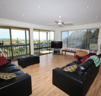 LJ Hooker Goolwa Holiday Rentals - 39 Bradford Road Goolwa Beach - Accommodation Burleigh