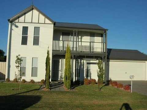 Annies Beach House - Accommodation Burleigh 0