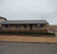 Lawhill Lodge - Accommodation Burleigh