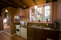 Florennes Heritage Cottage - Accommodation Burleigh 1