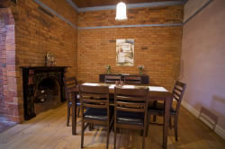Florennes Heritage Cottage - Accommodation Burleigh 2
