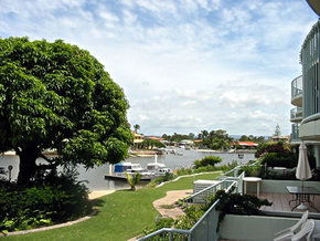 Runaway Cove Luxury Apartments - Accommodation Burleigh 0