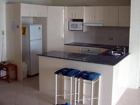 Runaway Cove Luxury Apartments - Accommodation Burleigh 5