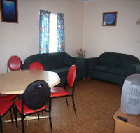 Alonga Waterfront Cottages - Accommodation Burleigh