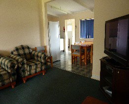 Alonga Waterfront Cottages - Accommodation Burleigh 1