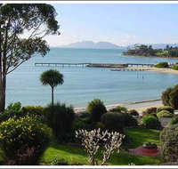 Amos House   Swansea  Villas - Accommodation Burleigh