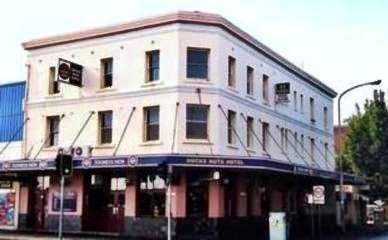 Silk Accommodation - Accommodation Burleigh 0