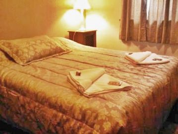 Silk Accommodation - Accommodation Burleigh 2