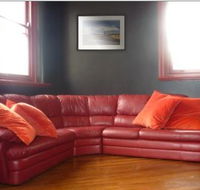 Cambridge Hotel Backpackers - Accommodation Burleigh