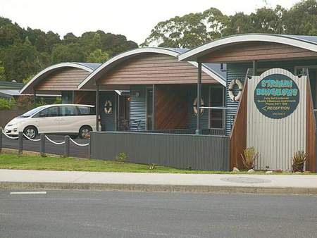 Strahan Bungalows - Accommodation Burleigh 0