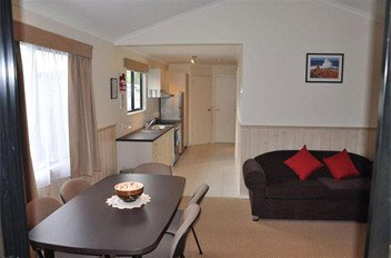 St Helens Caravan Park - Accommodation Burleigh 3