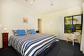 Absolute Bliss - Accommodation Burleigh 1