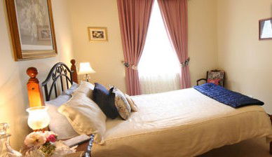 Peace By The River Homestay - Accommodation Burleigh 1