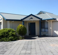 Robe Dolphin Court Apartments - Accommodation Burleigh