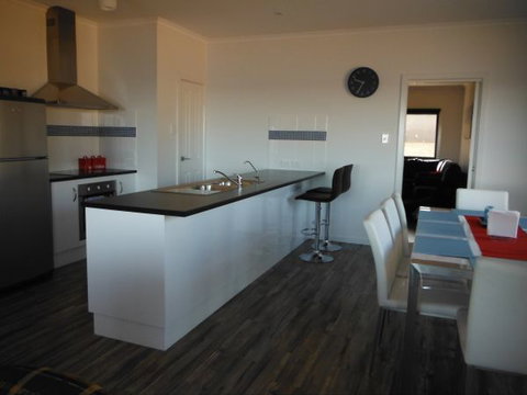 Coastal Getaway - Accommodation Burleigh 2