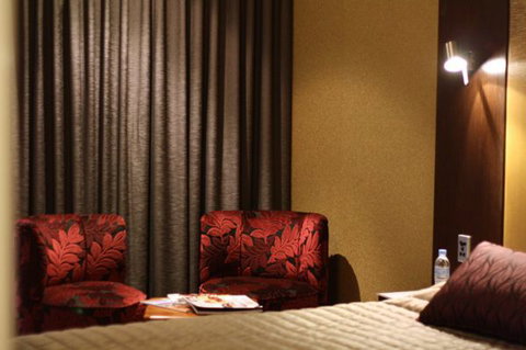 Tonsley Hotel - Accommodation Burleigh 1