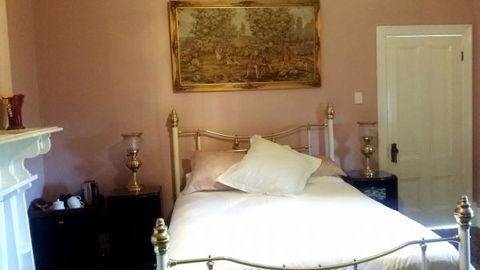 Angas Plains Estate Wines Heritage Suite - Accommodation Burleigh 1