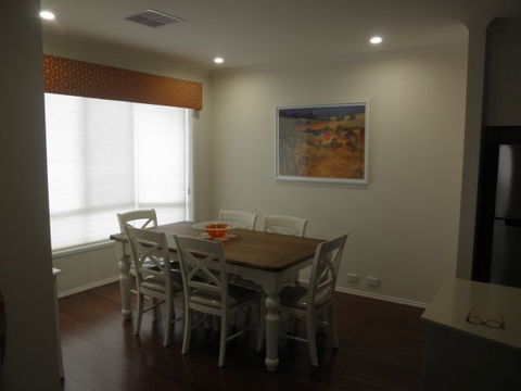 C&C's Bed And Breakfast - Accommodation Burleigh 9