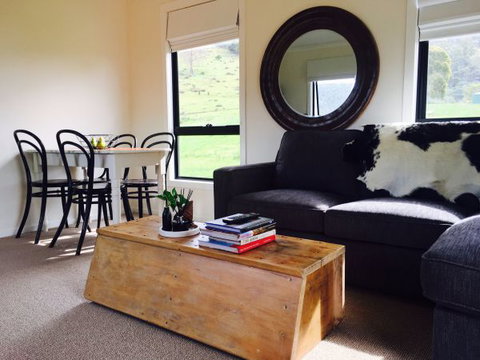 Farm Pod At Twamley Farm - Accommodation Burleigh 9