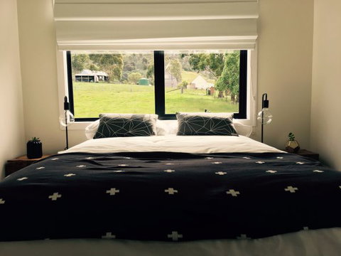 Farm Pod At Twamley Farm - Accommodation Burleigh 12