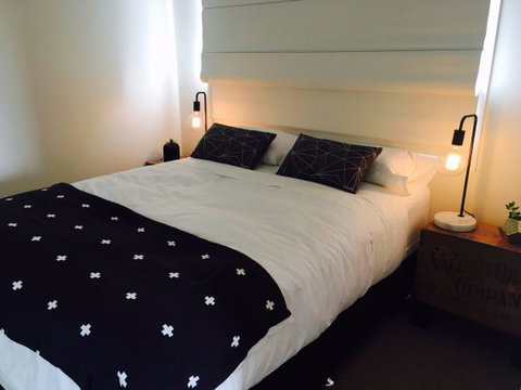 Farm Pod At Twamley Farm - Accommodation Burleigh 13