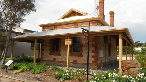 Clydesdale Cottage Bed & Breakfast - Accommodation Burleigh 0