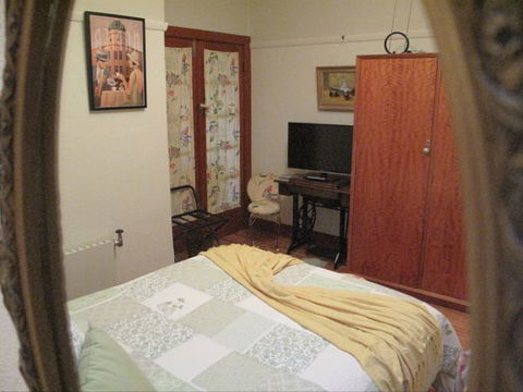 B&B Wodonga - Art Deco Accommodation - Accommodation Burleigh 4
