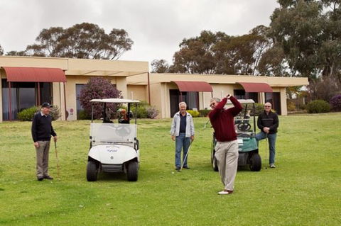 Barmera Country Club Motor Inn - Accommodation Burleigh 2