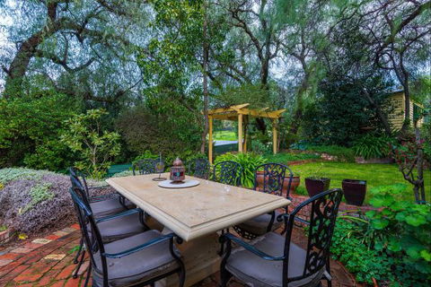 Bendigo Cottages Bed And Breakfast - Accommodation Burleigh 3