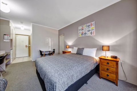 Central Deborah Motel - Accommodation Burleigh 3