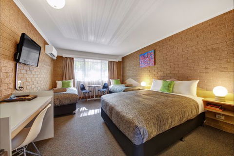 Central Deborah Motel - Accommodation Burleigh 9