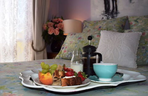 Cutmore Cottages Bed And Breakfast - Accommodation Burleigh 2
