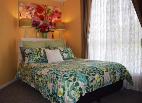 Cutmore Cottages Bed And Breakfast - Accommodation Burleigh 3