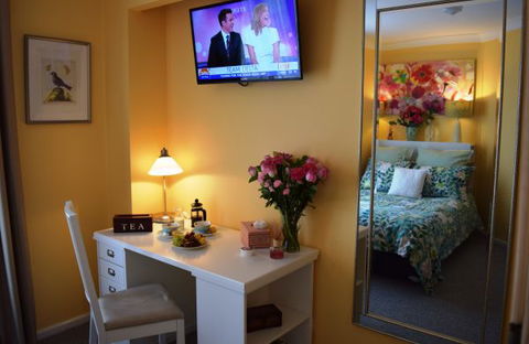 Cutmore Cottages Bed And Breakfast - Accommodation Burleigh 9