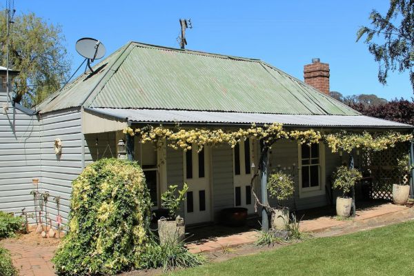Kings Plains NSW Accommodation Burleigh