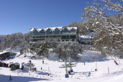 Falls Creek Country Club - Accommodation Burleigh 1