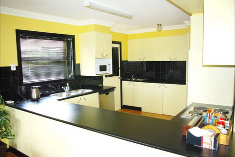 Glenmoore - Accommodation Burleigh 0