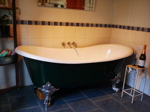 La Perrie Chalet Bed And Breakfast - Accommodation Burleigh 3
