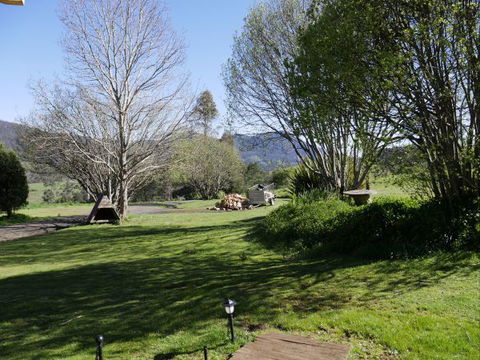 La Perrie Chalet Bed And Breakfast - Accommodation Burleigh 7