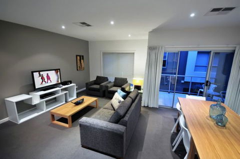 La Loft Apartments - Accommodation Burleigh 2